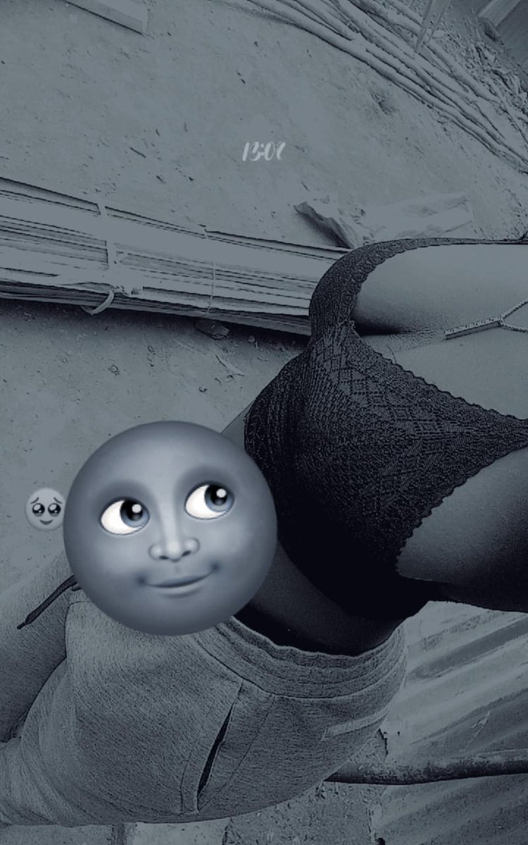 KARVID0's tweet photo. See her her ♥️🔥🔥 https://t.co/HnJBGZWWsA