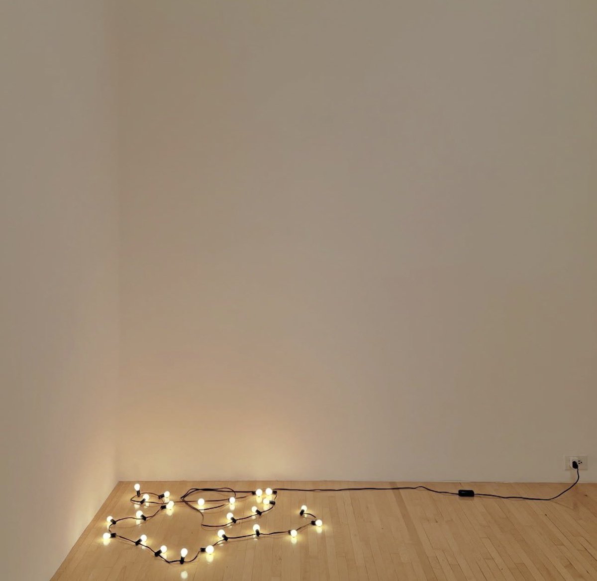 apobangko's tweet photo. Everythingoes, RM 
Various Artworks, Untitled, Felix Gonzalez-Torres https://t.co/DMlmFhyOHp