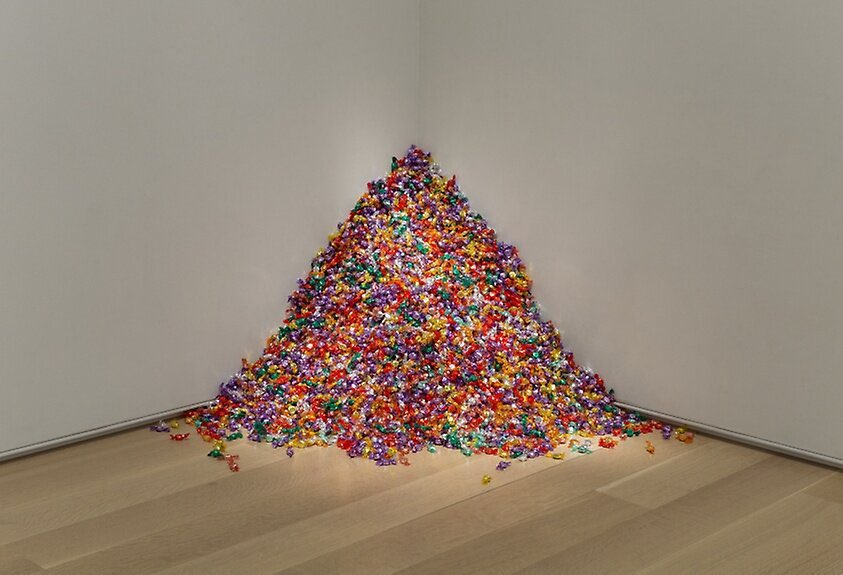 apobangko's tweet photo. Everythingoes, RM 
Various Artworks, Untitled, Felix Gonzalez-Torres https://t.co/DMlmFhyOHp