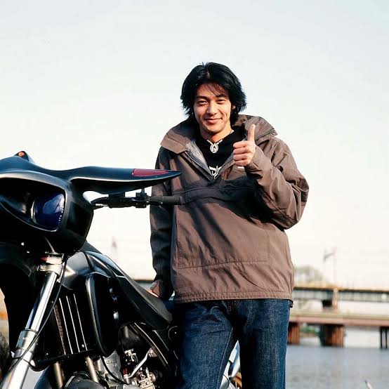 DiscussingRider's tweet photo. Godai Yusuke spotted being really cool and awesome, just like you all. https://t.co/xVlVdVfxHe