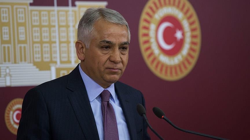kenankaratas_'s tweet photo. Biz demiyoruz! AKP’li eski vekil Adnan Boynukara diyor ki; süreç kapsamında bin 500’ün üzerinde PKK’lı sessizce tahliye edildi. Bu bilginin kamuoyunda paylaşılması milliyetçi tepkilere yol açacağında saklı tutuldu diye düşünüyorum. https://t.co/mz5SyH7dr7