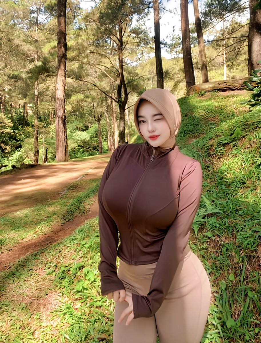 imbear77's tweet photo. Boleh ga si cinta sama body sendiri 💋 https://t.co/ssDIzY0e19