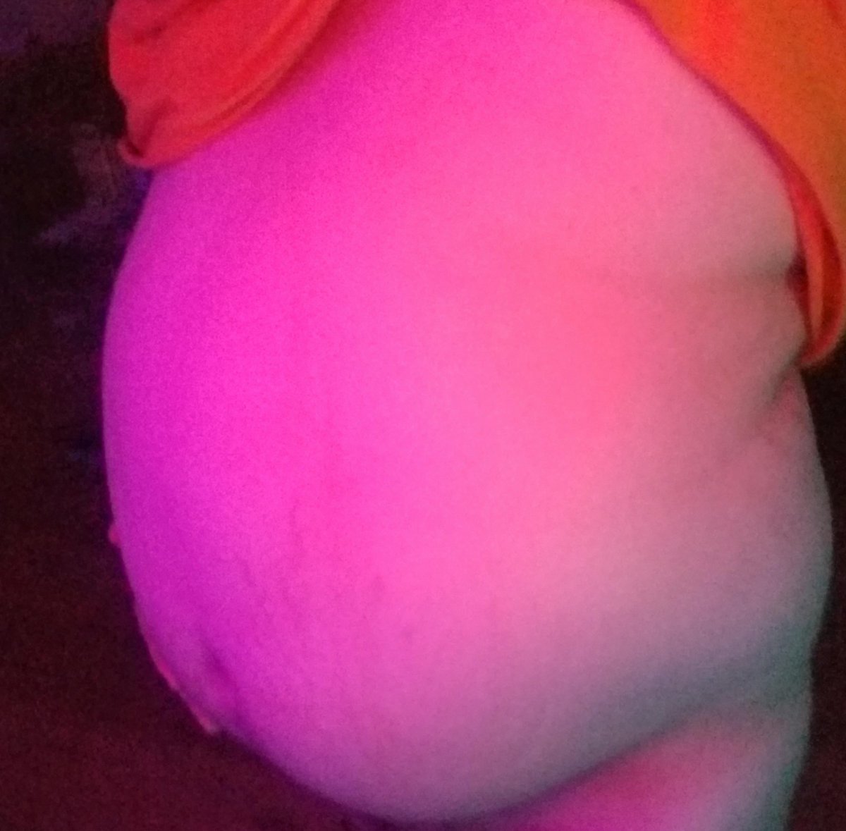 DergLionel's tweet photo. Got awfully overinflated last night...a lil too overinflated...mmffhh~~.... https://t.co/JZ7CqwCXBg