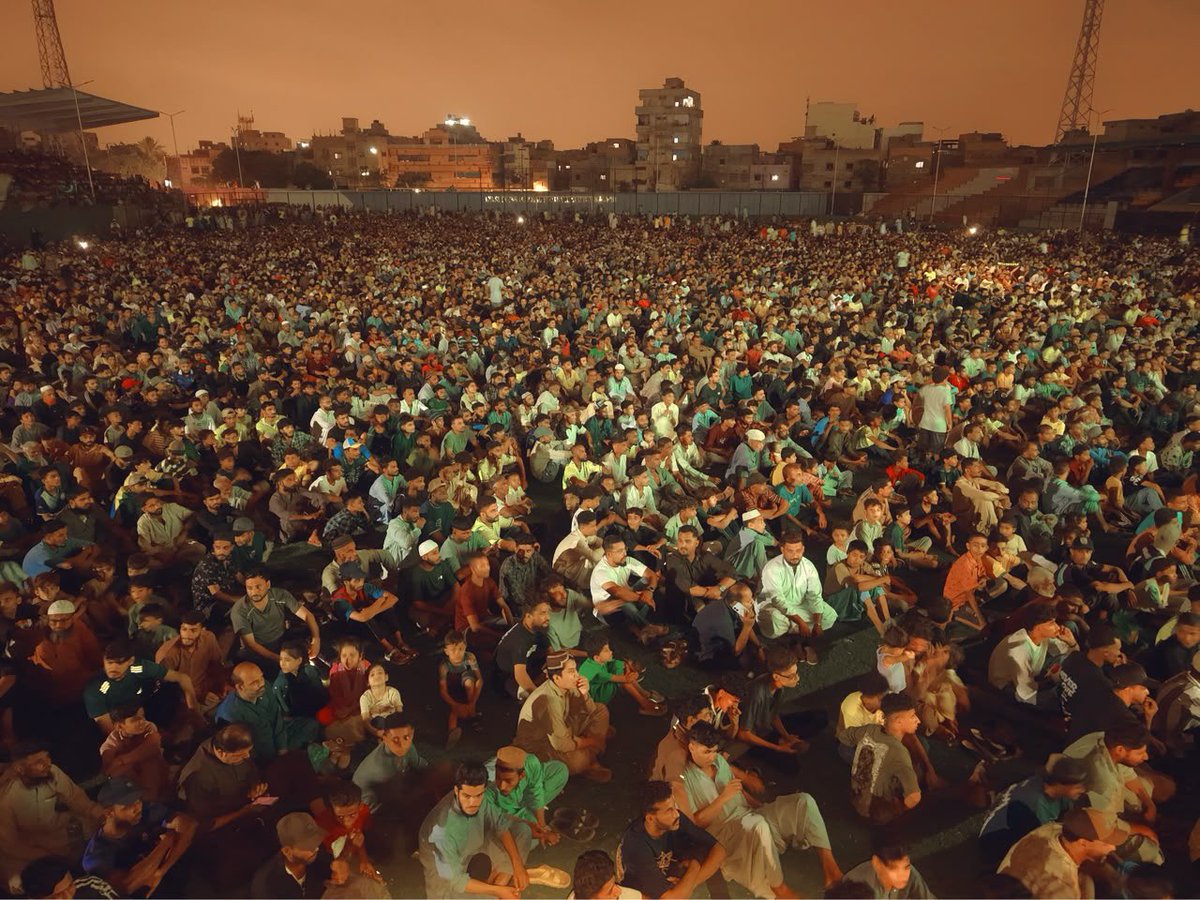 murtazawahab1's tweet photo. Football is love for people of Lyari ❤️ thousands gather to watch ⚽️ at Lyari International Football Stadium 🙌 https://t.co/LSEK84WKJj
