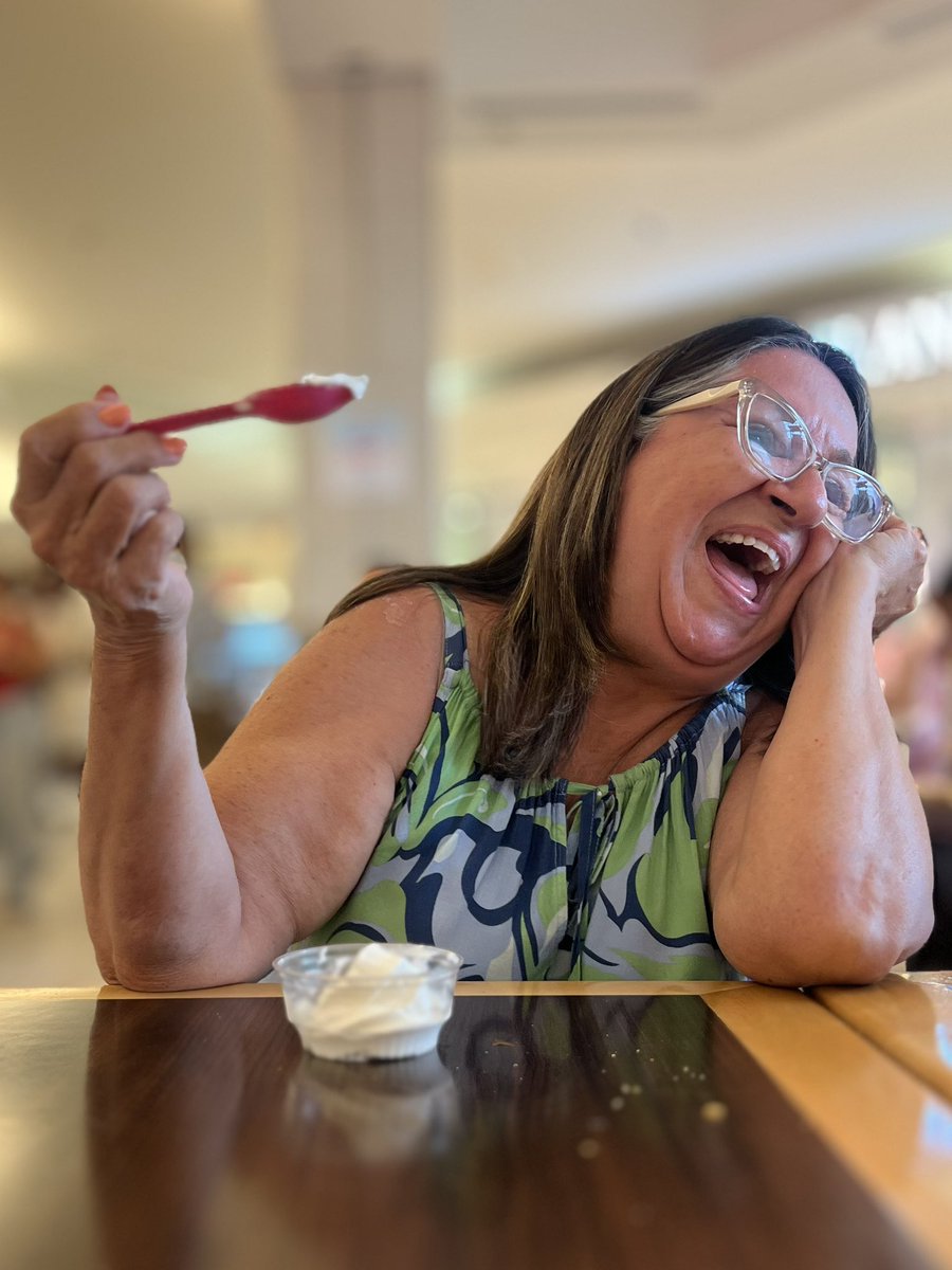 redshadowpr tweet picture