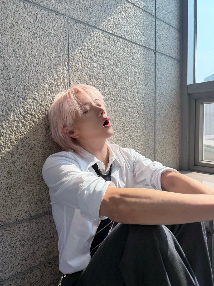 pooo_ma0's tweet photo. 성호♡컨버스
기본템의권위자.. https://t.co/SSTO0csoIv