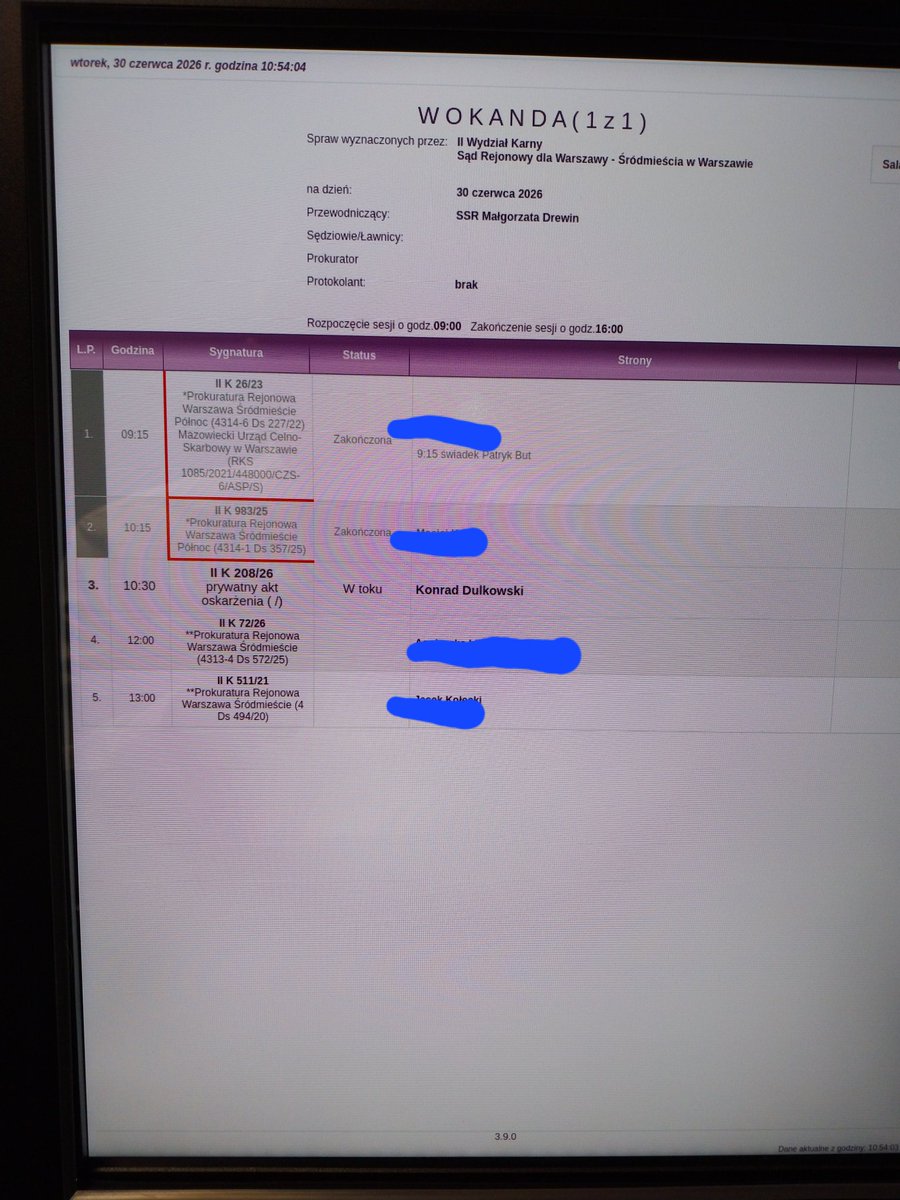 RadekPatlewicz's tweet photo. Dziś odbyła się kolejna rozprawa karna w procesie szefa OMZRiK Konrada Dulkowskiego, w której oskarżam go w zastępstwie prokuratora. Nie jest lekko, gdyż skrsjnie lewicowa sędzia Drewin z jaczejki Iustitia ostentacyjnie trzyma jego stronę. 1/3 https://t.co/amOK7bJZ9Q