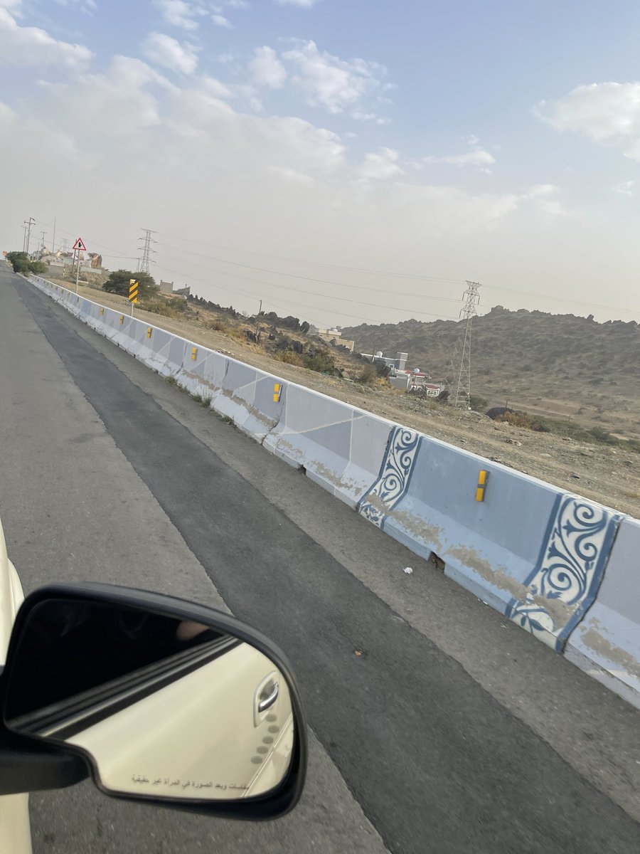 omhusamz's tweet photo. @mun_alqara فضلاً ترتبون طريق المسجد ( الداخلي )من نصب الدلة و الابريق الى الجامع ( بمحاذاة الساحه الشعبية )و لكم الأجر . https://t.co/SvaWlghakk