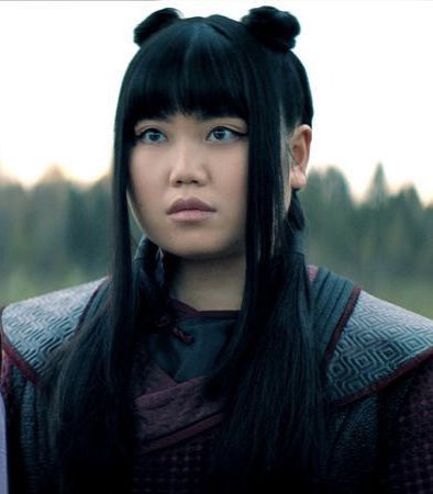 theobromic_'s tweet photo. its actually frustrating how netflix simply didnt know how to style her properly and basically set her up https://t.co/lMP3D1Ygq6