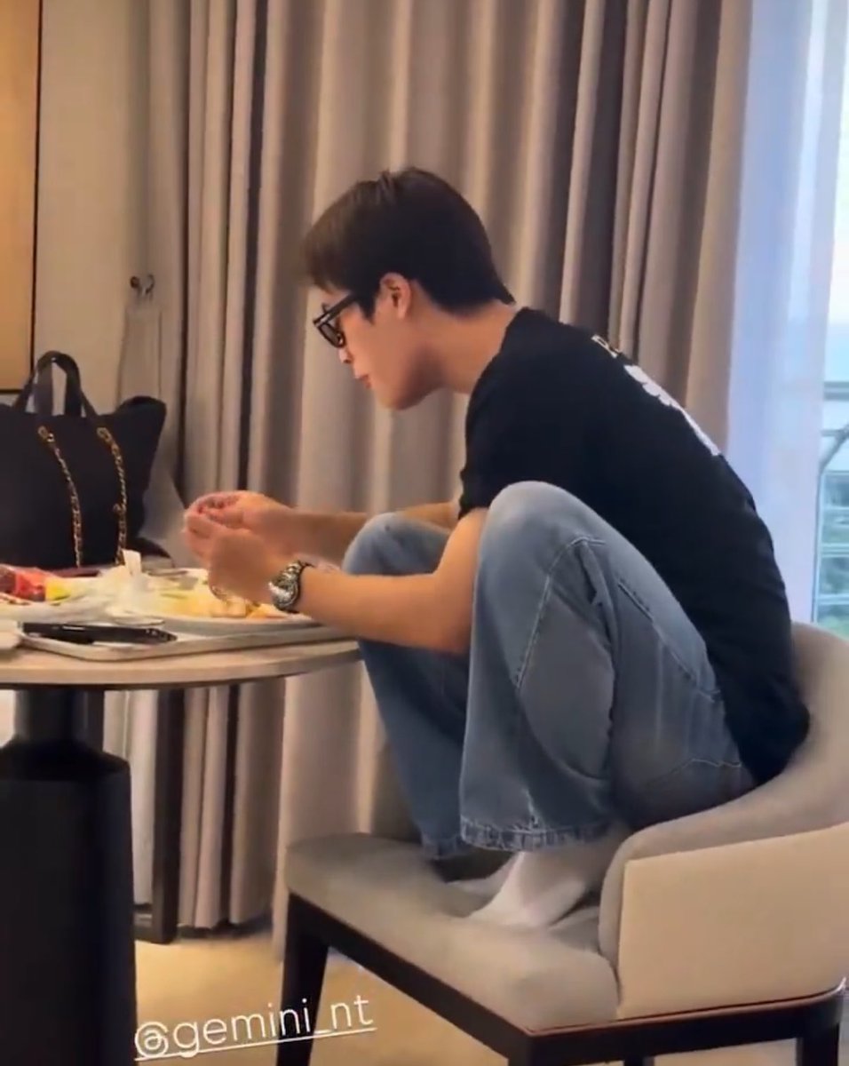มะwa᭙ปouปou🥓 tweet media