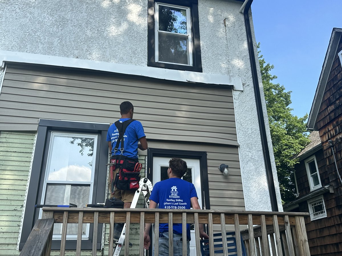 AtlasExtMD's tweet photo. ✅ Siding Install Complete! Our crew wrapped up this clean vinyl siding upgrade.
443-429-1406
#GAF #ProfessionalRoofers #roofinstallation #CecilCounty #GutterGuard #sidingexperts #roofer #baltimorecounty #HarfordCounty #CertainTeed #sidinginstallation #RoofingContractor https://t.co/YGgCfNbUl6