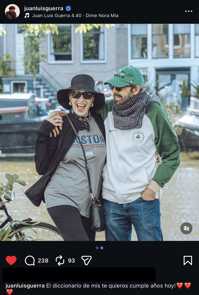 UNHOLYBLOOM's tweet photo. Dios mío que caption más lindo ese de Juan Luis.

“El diccionario de mis te quiero” me tiene llorando ☹️ https://t.co/Jy870DYGMN