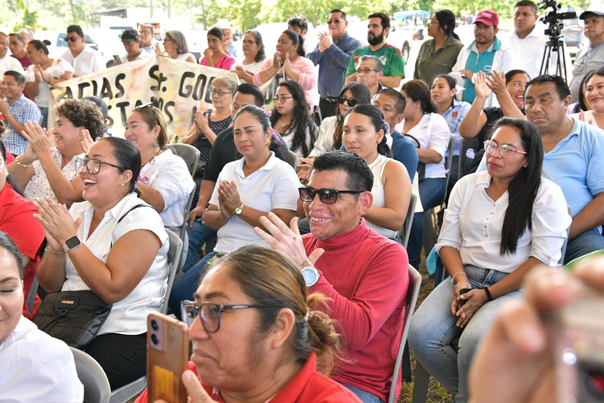 TabascoJavier's tweet photo. Dimos un paso muy importante para la justicia energética de nuestro estado; en la zona Yokot’an de Tucta, Nacajuca, llevamos a cabo el banderazo de inicio a la construcción de la obra civil de la Subestación Eléctrica que mejorará el suministro en los hogares de la región. Estamos muy emocionados porque este es el resultado de la lucha que comenzamos hace tiempo y que hoy se ve reflejada en acciones que transforman la vida de las familias.

Gracias a la @CFEmx, representada por el Gerente de la División de Distribución Sureste, Ing. Hugo Martínez Lendechy, por seguir con firmeza colaborando con el Gobierno del Pueblo en la construcción de un mejor estado.

#LaVerdaderaRiquezadeTabasco es su pueblo.