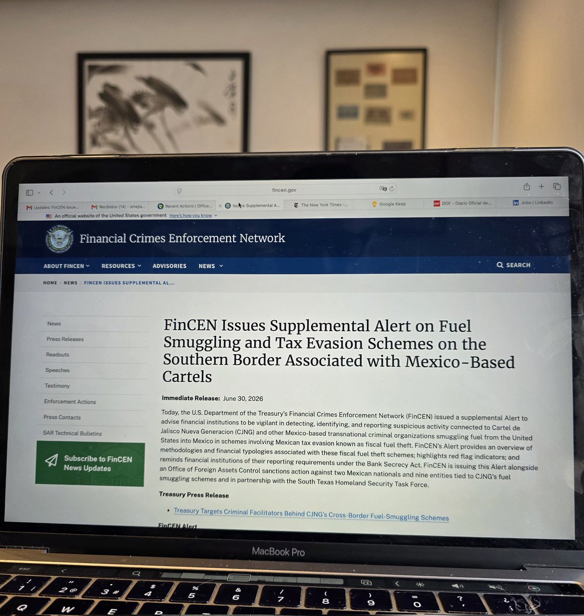 ESEMEJIA's tweet photo. 1. No solo no ha llegado el correo de rigor por parte de la OFAC sino que en su sitio web no hay información.

2. La FinCEN publicó una alerta para las instituciones financieras por contrabando de gasolina.

¿El combate contra el "huachicol" se fortalece? Interesante. https://t.co/L0yKKg0wTs