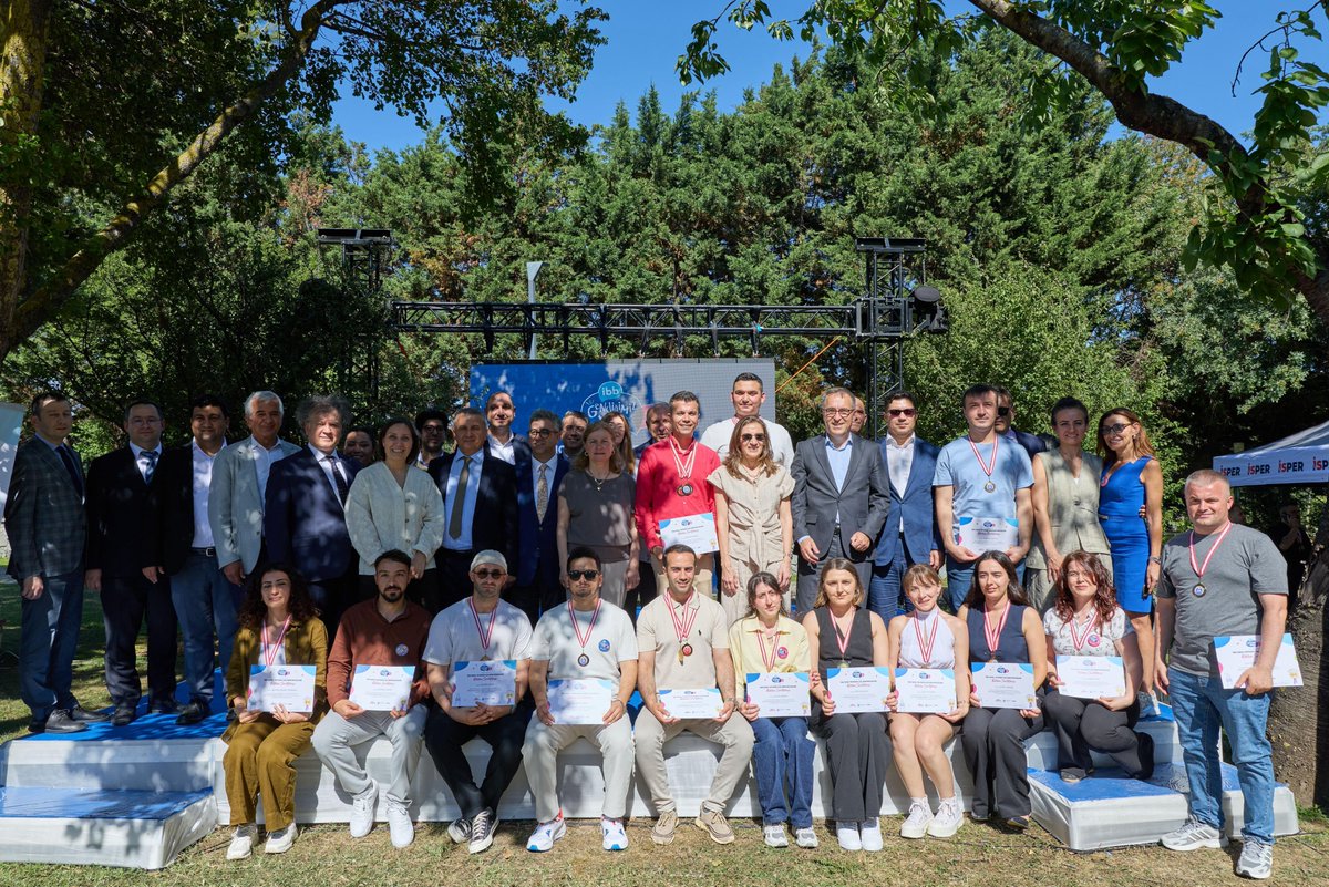 Banuoksun's tweet photo. İBB Genç Yetenek Gelişim Programımızın 6. ve 7. dönem mezuniyet töreninde; İBB Başkan Vekilimiz Sayın Nuri Aslan, Genel Sekreterimiz Sayın Prof. Dr. Volkan Demir ve İBB yönetim ekibinin katılımıyla, genç çalışma arkadaşlarımızın heyecanına ortak olduk. https://t.co/lrNdugCwGw