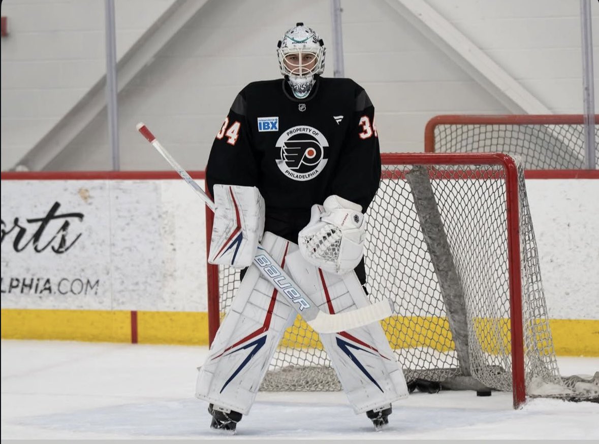 Pmarsoun's tweet photo. Martin Psohlavec in Flyers jersey for the first time. #saifamily https://t.co/gX2s4VbV7t