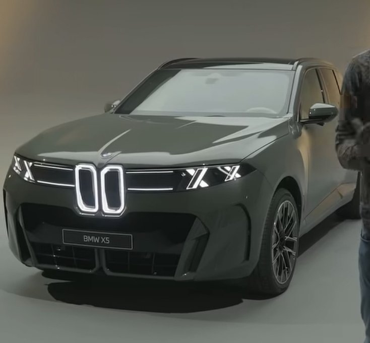 Mauce1212's tweet photo. @elonmusk fancy the headlights of the new BMW? https://t.co/rEwYA6u5rH