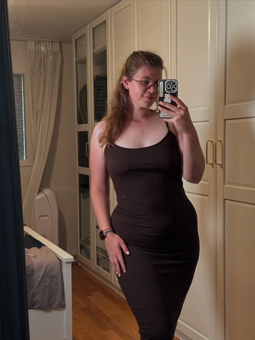 Lina_Love - Lieber sündigen als sich langweilen https://t.co/2QQiRLSqSW