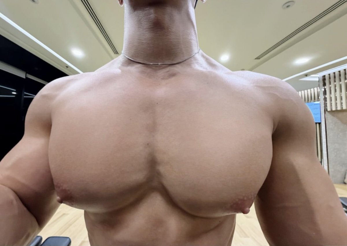 NippleBoy1234's tweet photo. What do you think??? https://t.co/apEQtm8GnX