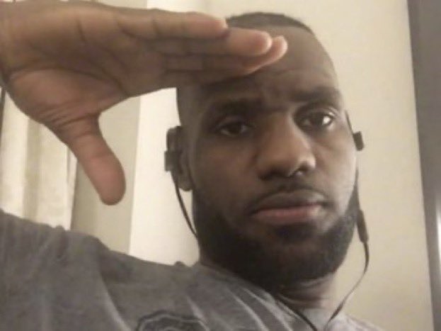 LakeShowYo tweet media