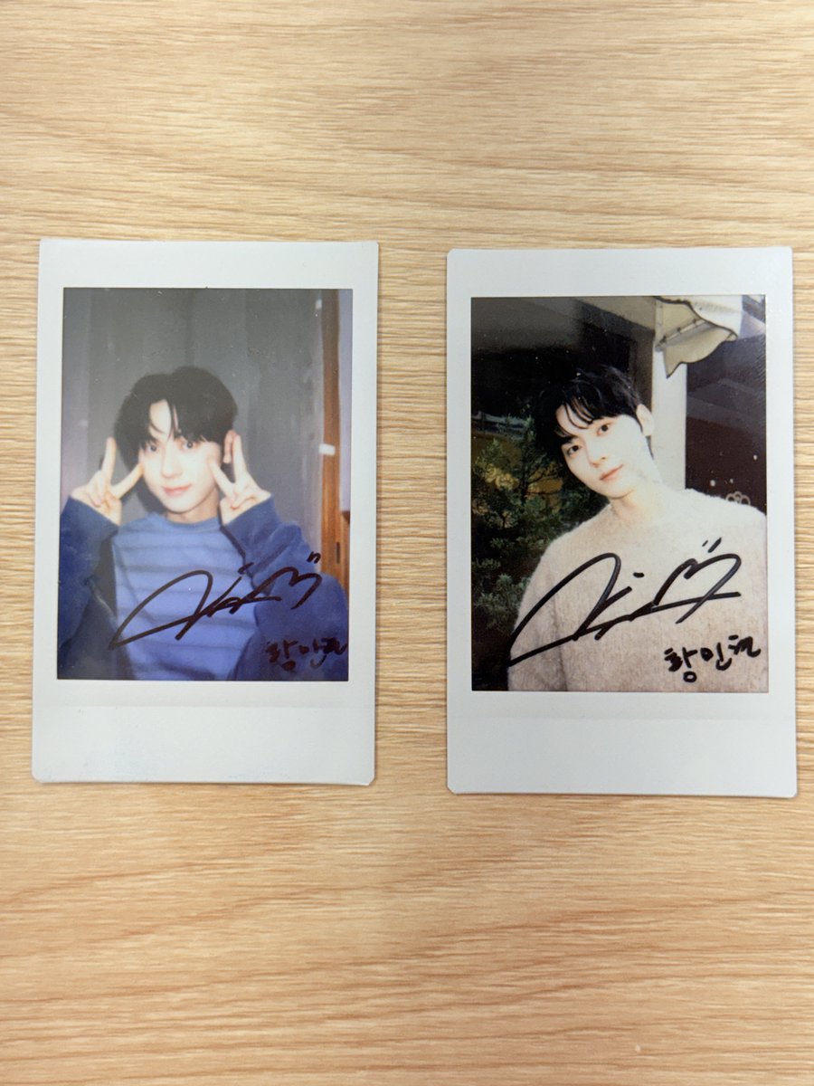 luna8record's tweet photo. 황민현 싸인 폴라 https://t.co/aKsvV3Qkdu