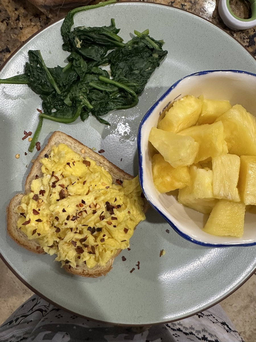 enqmxyaa's tweet photo. 312 cal https://t.co/Z82rXH1Ftl