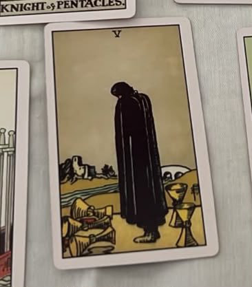 ecolaliia's tweet photo. carta diabólica me acompanha sempre, não sei o que significa mas deve ser ruim https://t.co/YMssEX5Mre