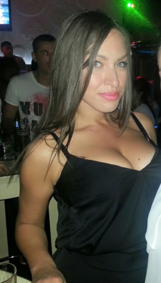 pepiczeljko41's tweet photo. Mica i Ceca
#milf #banjaluka https://t.co/DMBVbBiflS