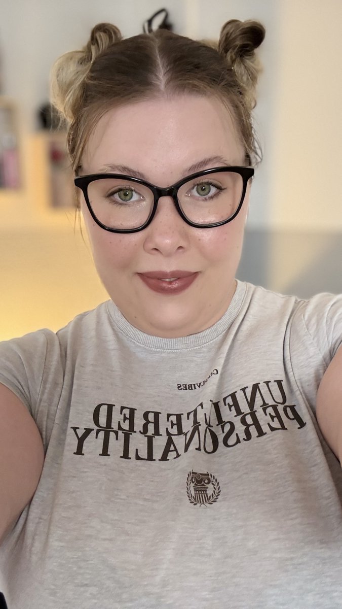 MangoldMascha's tweet photo. 1. Live nach einer Woche Pause 😍 Join my show @Stripchat 👉 https://t.co/xsRdh67DA0 #stripchat #stripchatlive https://t.co/GsSN8SJhOf
