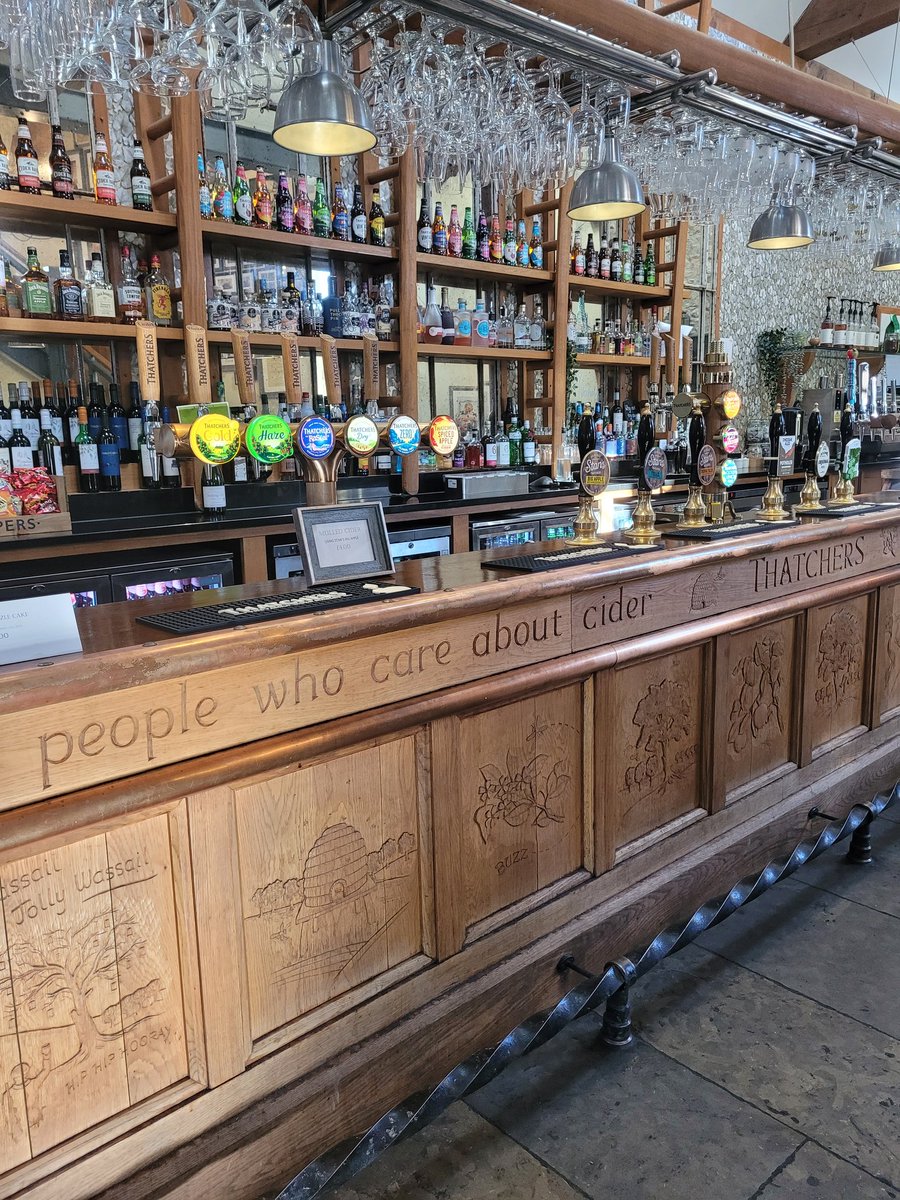 kappil's tweet photo. Cider Bar @thatchers_cider https://t.co/oXNUiMvpw3