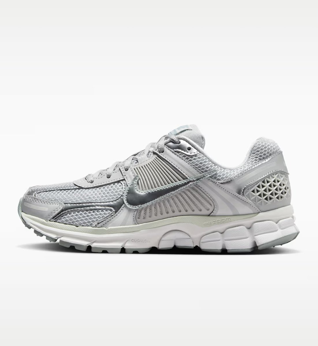 snkr_twitr's tweet photo. AD: NEW WMNS Nike Zoom Vomero 5

Sail/Summit White/Coconut Milk https://t.co/4Od7zJujja
rey Fog/Off White/Spruce Aura https://t.co/DzpuTbmXV0 https://t.co/fBgSfKS8tl