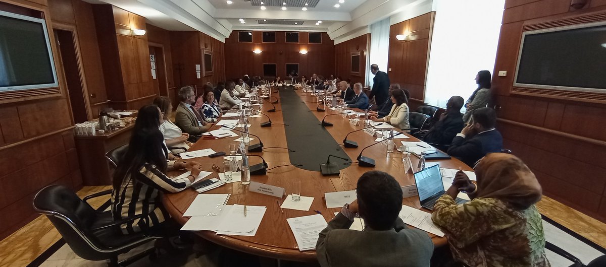 assousei's tweet photo. L’USEI APS ha partecipato all’incontro istituzionale alla Farnesina con la DGCS, l’OIM e le reti delle Diaspore @OIMItalia @OIMEcuador @aics_it
https://t.co/WNFpQEXZEn https://t.co/uSc8bEYcnJ