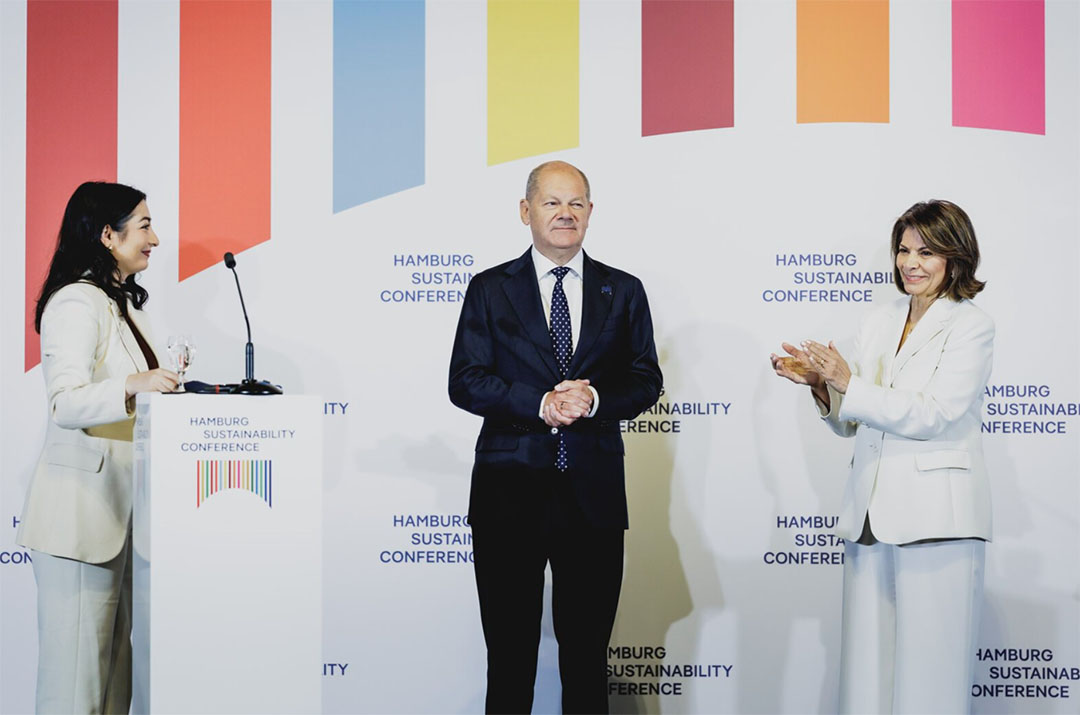 IISD_ENB's tweet photo. Day 2 highlight of #HSC2026 was the launch of a new, independent South-North Commission on Development, chaired by two former Heads of State
Sessions explored inclusive AI, credit ratings, and global public goods, among other issues
Read ➡️ https://t.co/xzRP560Ash
#sustdev https://t.co/4wLx1N8s0t