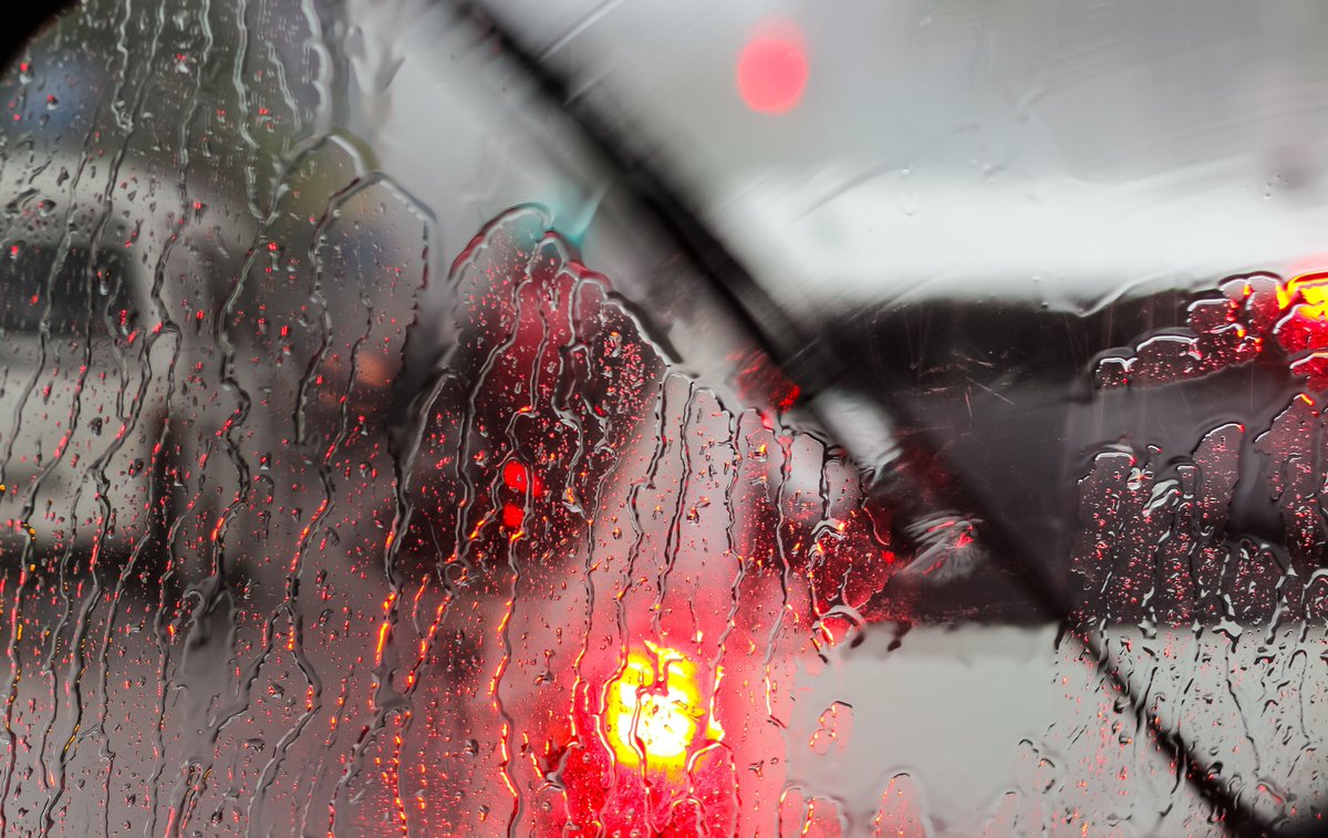 CapricornFM's tweet photo. #BreakfastMasterclass | Did you know that driving with your hazard lights on during bad weather is illegal in South Africa? How do you ensure you're visible when driving in bad weather?
NEXT | Share with the #CapricornBreakfast team via WhatsApp: 079 899 6226. https://t.co/2gzBs68aeF