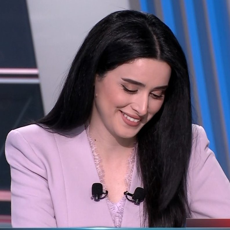hanan_sa_malki's tweet photo. #سارة_بن_عيشوبة👑
#الأخبار_الليلة🌃 #الحدث🌴💚🌴💚🌴💚🌴💚🌴💚🌴💚 #alarabiya #instagram #TV_media📺#Foto📸 #sky_news #uae #airq #gaza #aldawha #jordana #bbc #cnn #digitalart #alhadath #socialmedia #bayrut #aljazira #foxnews
@SaraBenaichouba 🩷 https://t.co/NUfsTVWNJ6