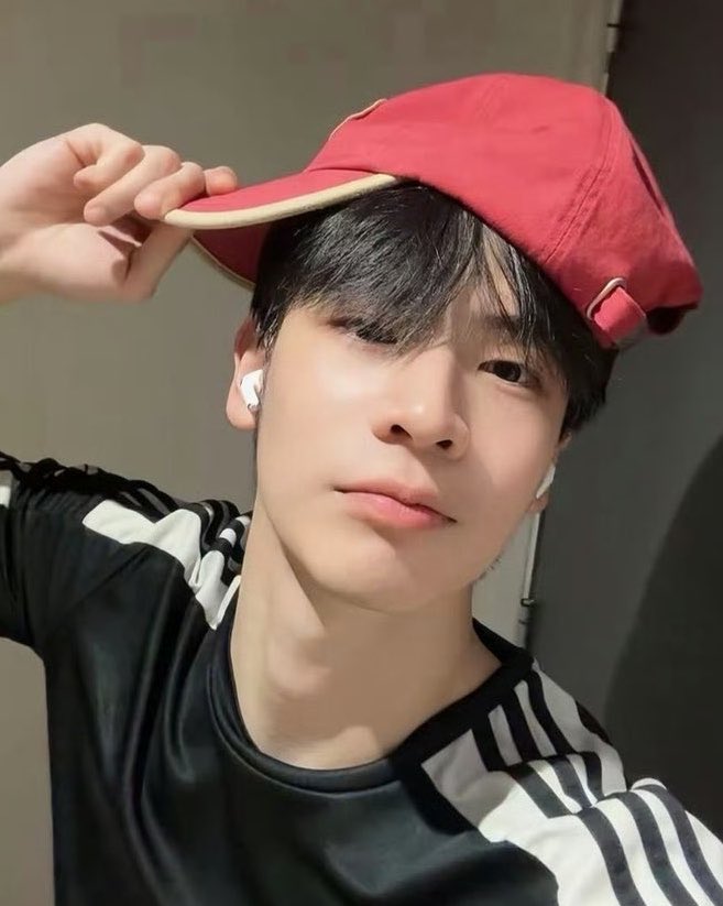 부밍 tweet media
