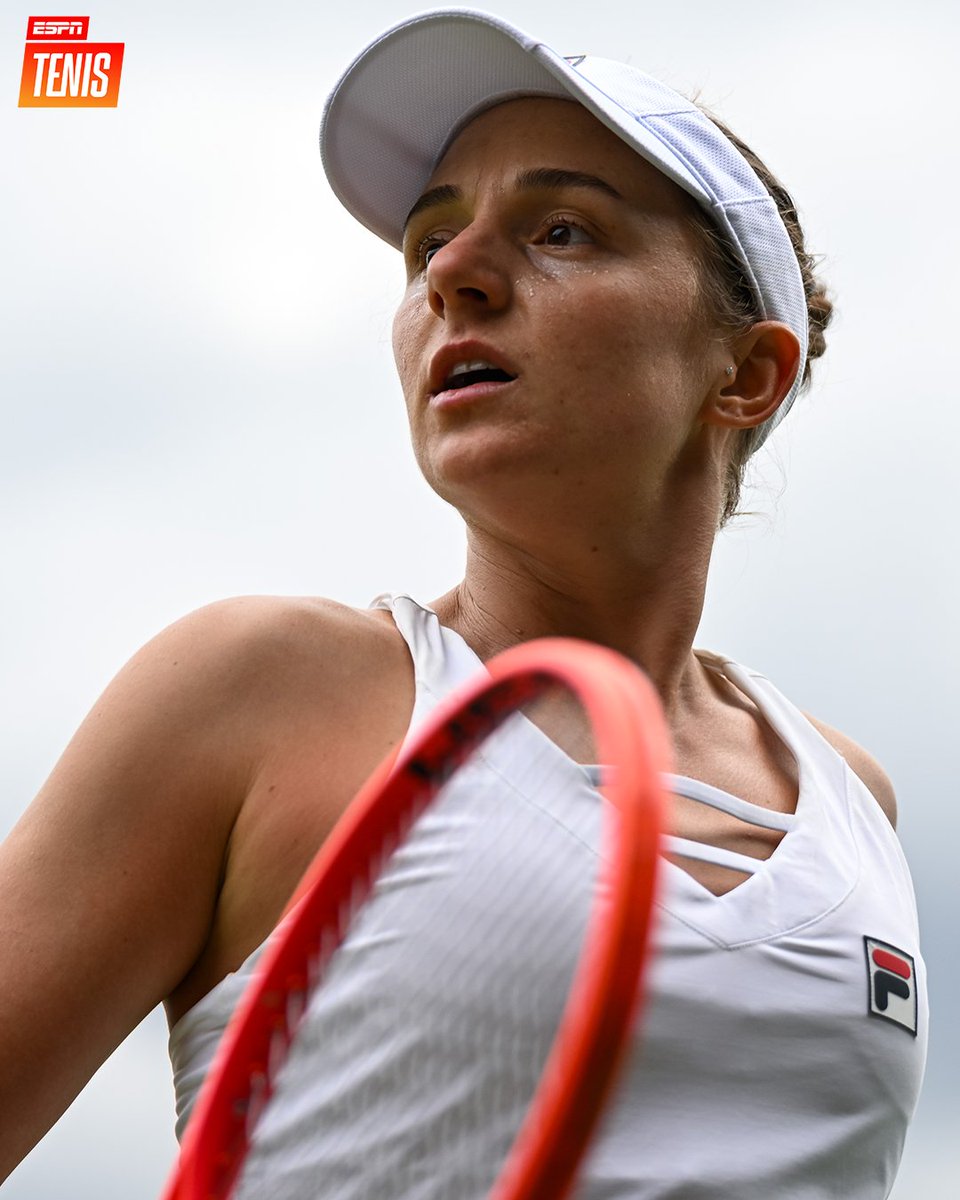 ESPNtenis's tweet photo. NO PUDO SER PARA NADIA. ❌

Fue derrota para 🇦🇷 Podoroska en su regreso a #Wimbledon por 6-1 y 6-2 ante 🇺🇦 Kostyuk. https://t.co/QsDwDeigWd
