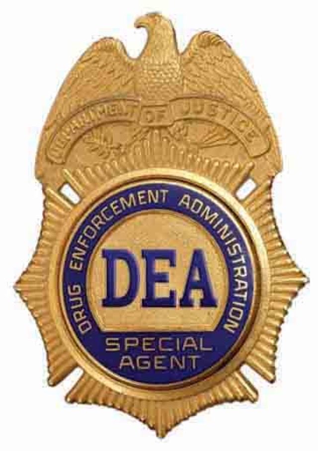 Danielmunozgo1's tweet photo. Si el señor Espriella es miembro de la DEA; es una situación que debe ACLARAR

Si los archivos DESCLASIFICADOS así lo indicaren, los jueces de la república deben ANULAR su elección…

Colombia está en DESOBEDIENCIA civil, ¡camaradas! https://t.co/diooCUiCLV