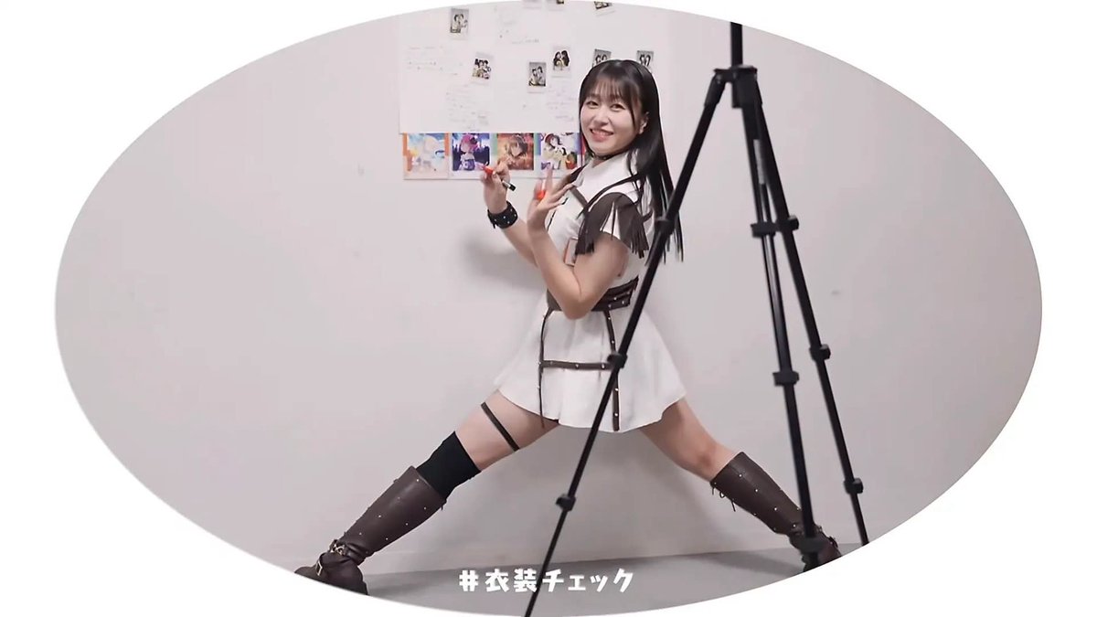 特撮 coco Coco is so flexible!!! 😳