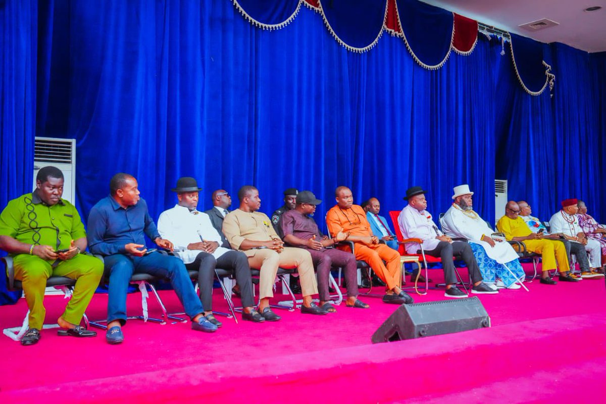 govdouyediri's tweet photo. Today, I convened an enlarged stakeholders’ meeting of the Ijaw Youth Council (IYC) in Yenagoa to reaffirm our collective commitment to peace, unity, and the progress of the Ijaw nation. 

As we prepare for the 2026 IYC elective convention, it is important that we place the interest of our people above personal ambitions and avoid every tendency that could lead to division. We must continue to build bridges, not walls.

I urged all IYC leaders and stakeholders to embrace love, reconciliation, and mutual respect, reminding all that a united Ijaw nation is stronger, more influential, and better positioned to pursue our collective aspiration as a people.

I was particularly pleased to facilitate the reconciliation between Jonathan Lokpobiri and Theophilus Alaye. Their decision to embrace peace and put the past behind them is a commendable step that should inspire every Ijaw son and daughter to choose dialogue over discord.

The Ijaw nation can only attain greater heights when we stand together with one voice and one purpose. 

Let us continue to promote unity, and preserve the legacy of the IYC, for peace, stability, and development of our people.