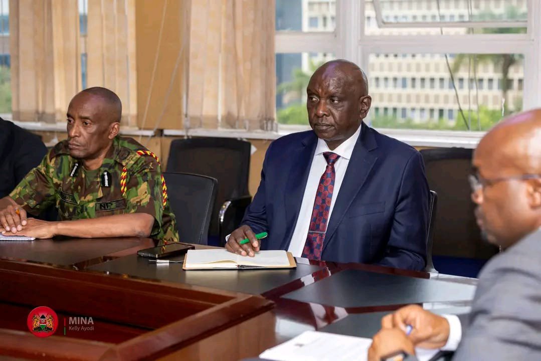 comradewarvist_'s tweet photo. #PsRaymondOmollo chaired the National Steering Committee meeting on Police Reforms to review progress on the ongoing legislative and policy reform agenda for the National Police Service (NPS) and related institutions. https://t.co/QD8LKB22Up