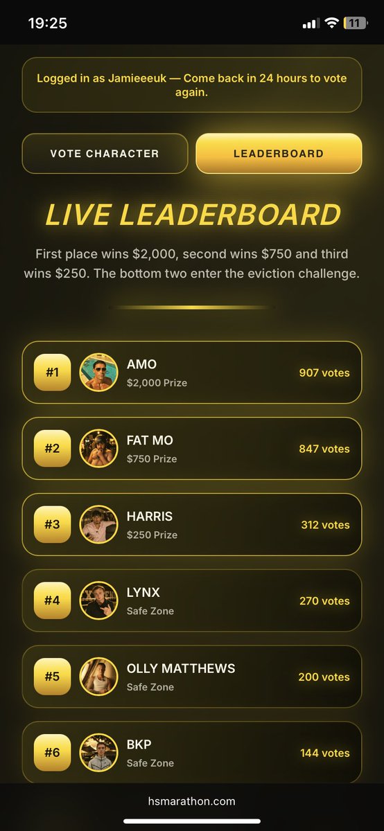 Aunr1z's tweet photo. Seriously, there’s no way this is legit. I’ve been watching fat mo he’s going up by one out of nowhere Amo gone up by 50 make that make sense !!!! https://t.co/EItaOcCE8a