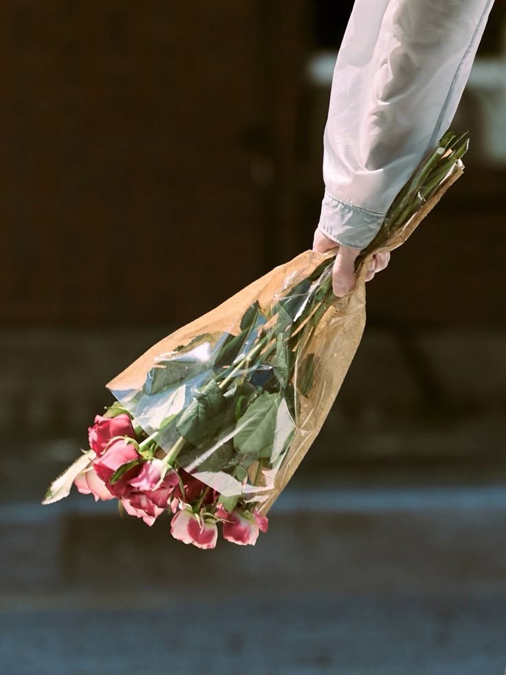 jaehyonm's tweet photo. @haheyong happy birthday sayang. since you've always wanted flowers, today they're all yours 💗 https://t.co/U7Yu1Ga5eP