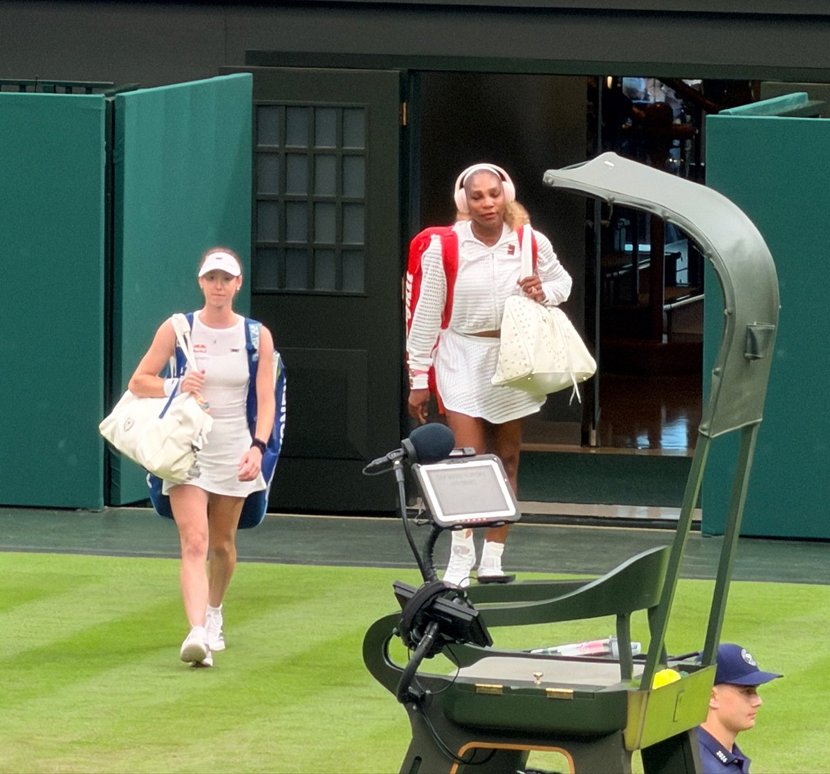 BenRothenberg's tweet photo. Welcome back, Serena. #Wimbledon https://t.co/o7FqlGSuOA