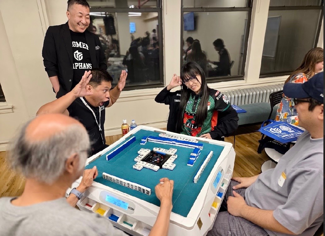 WorldRiichi's tweet photo. The M.LEAGUE x World Riichi US Tour arrived in New York City yesterday and the After Hours event was a night filled with exciting play! Our final event, the East Side Showdown, will stream live with commentary later today on our YouTube channel. https://t.co/LTJEEtgpyC