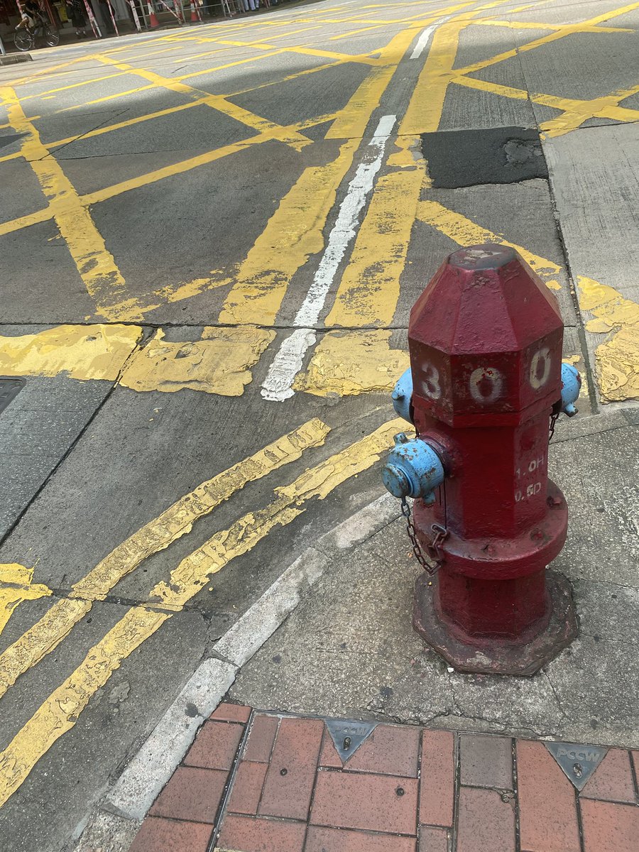 felixip's tweet photo. Day and night
已退役的上一代街井
#firehydrant #香港街井 https://t.co/xkkWPLSxji