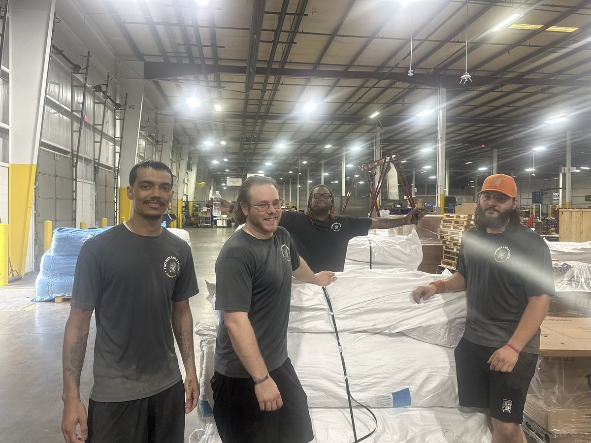 TwoMenBoston's tweet photo. Sometimes you just need the muscle! 💪 Today, we had the pleasure of coming alongside Fleece &amp; Thank You to provide manpower to unload some new material for future blankets and smiles. Thank you, Fleece &amp; Thank You for everything you do for kids experiencing a hospital stay,... https://t.co/JYsXkePr4Y