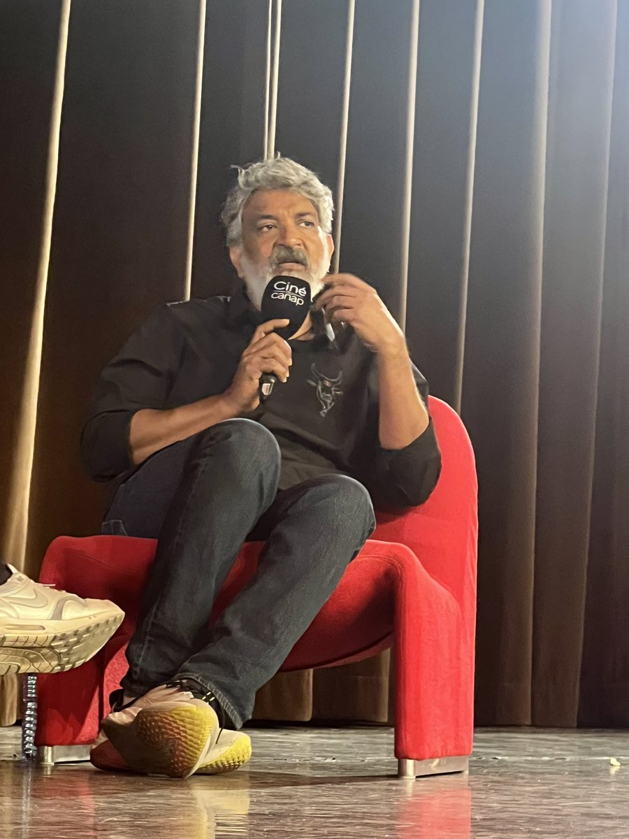 FilmUpdates's tweet photo. "Art is one of the strongest mediums to bring people together. I’m an Indian filmmaker who speaks telugu language and I don’t know a lot about French culture… and yet all these people are here to see my film. It is beautiful."

— S. S. Rajamouli https://t.co/tnyXGw1ySO