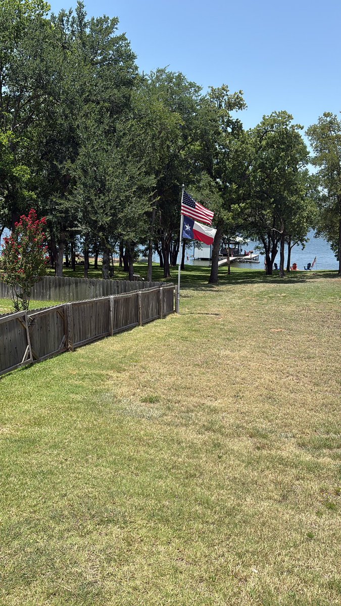 LezahM's tweet photo. @RobFinnertyUSA ❤️🤍💙🇺🇸❤️🤍💙 https://t.co/V5XMrY10h4