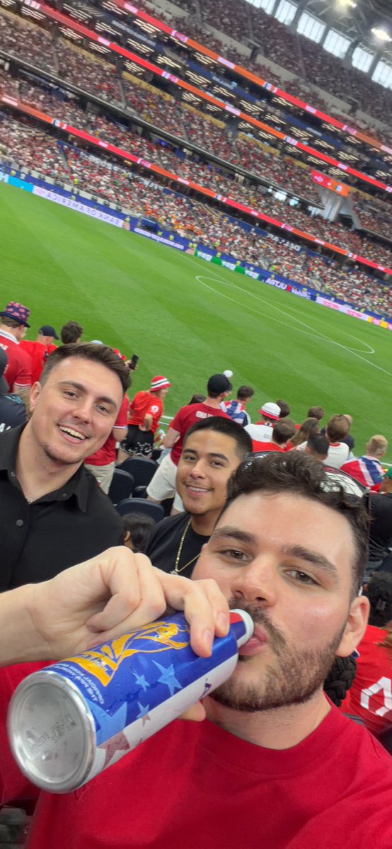 Methodz's tweet photo. At the World Cup drinking Michelob https://t.co/sXLFWkvAU9